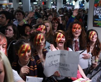 harry-potter-fans6-1302528840-view-0